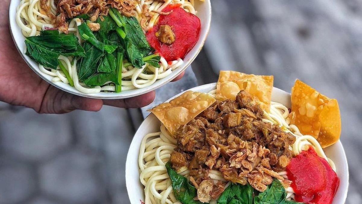 Mie Ayam Nderik: Rahasia Rasa yang Menggoda di Jantung Cilacap