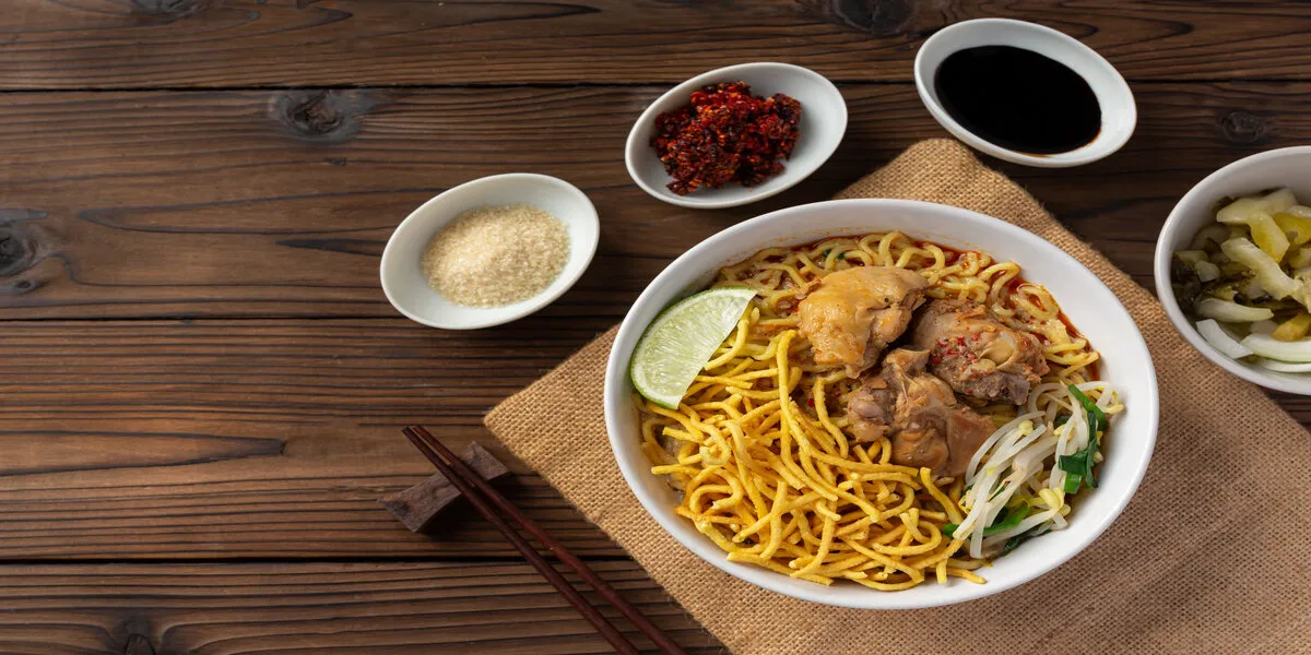 Mie Ayam Nderik: Rasa yang Mengh